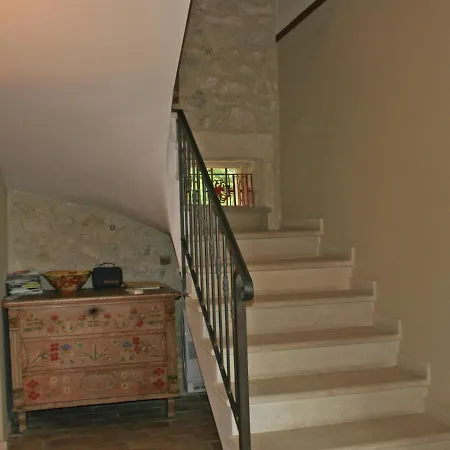 펜션 Spacious Mansion In With Swimming Pool 그리냥